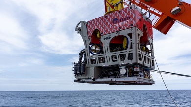 Einsatz des Tauchroboters MARUM-QUEST 5000 